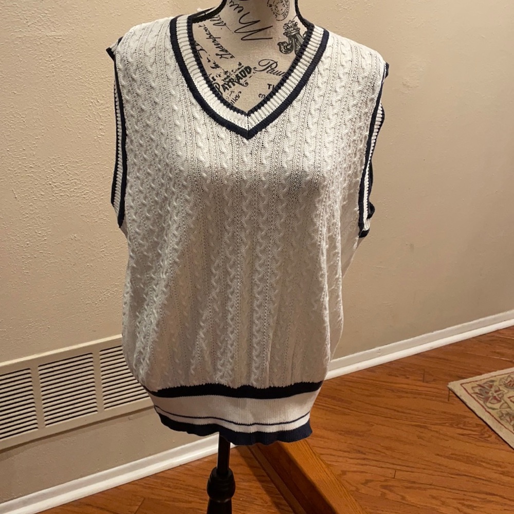 Jeanne Pierre size large cotton sleeveless top